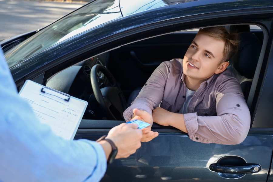 Can You Rent a Car in Canada With a Foreign Driving Licence