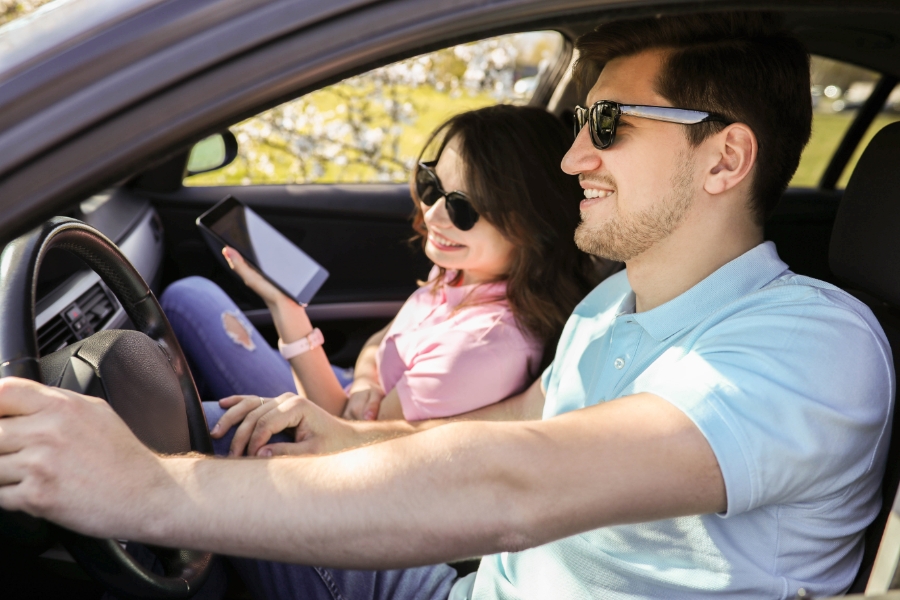 How to Choose a Rental Car for Long Drives in Canada