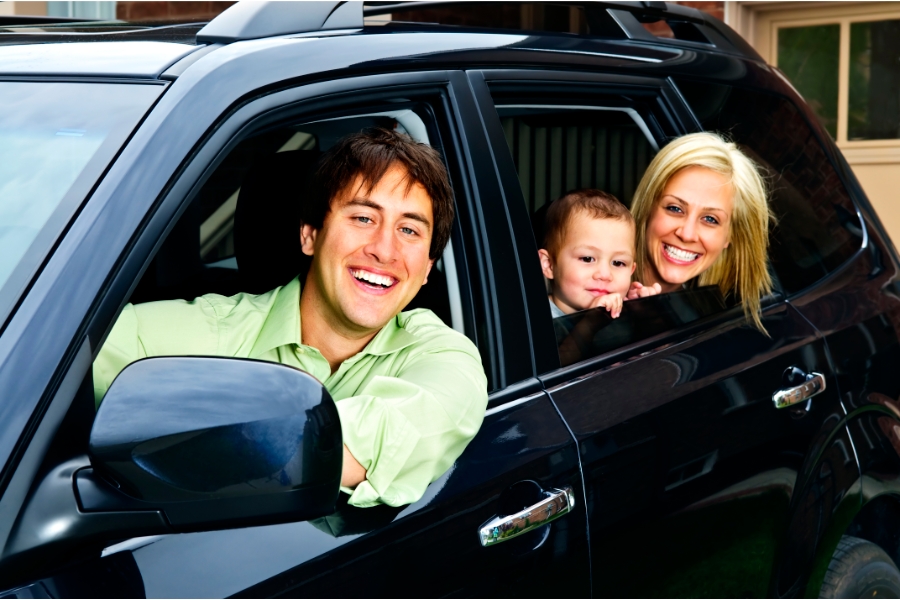 Seven-Seater vs Two Smaller Cars for Family Holiday in Canada