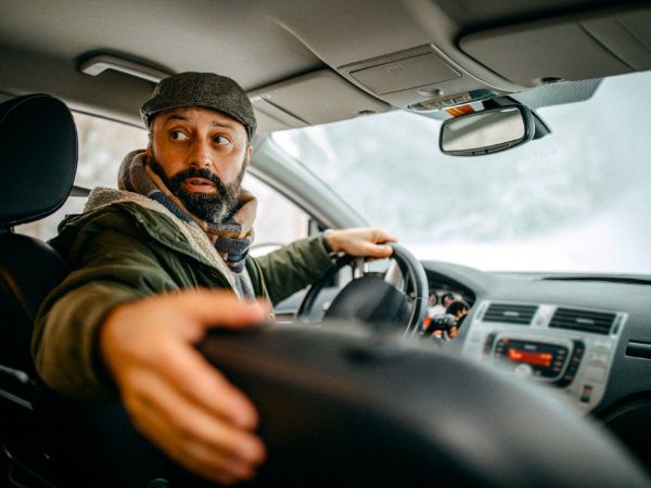 Essential Winter Driving Tips for Travellers Exploring Calgary